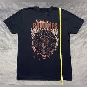 Womens Ramones Band T Shirt SIZE XL